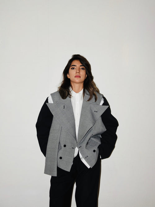 Fake-sleeve blazer