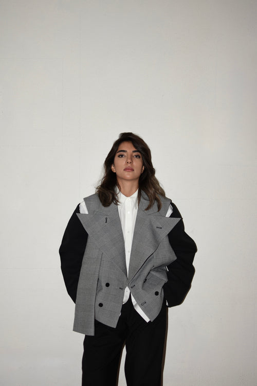 Fake-sleeve blazer