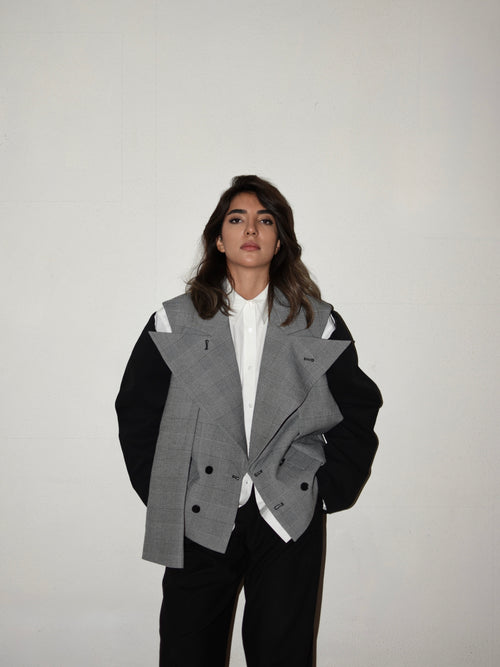 Fake-sleeve blazer